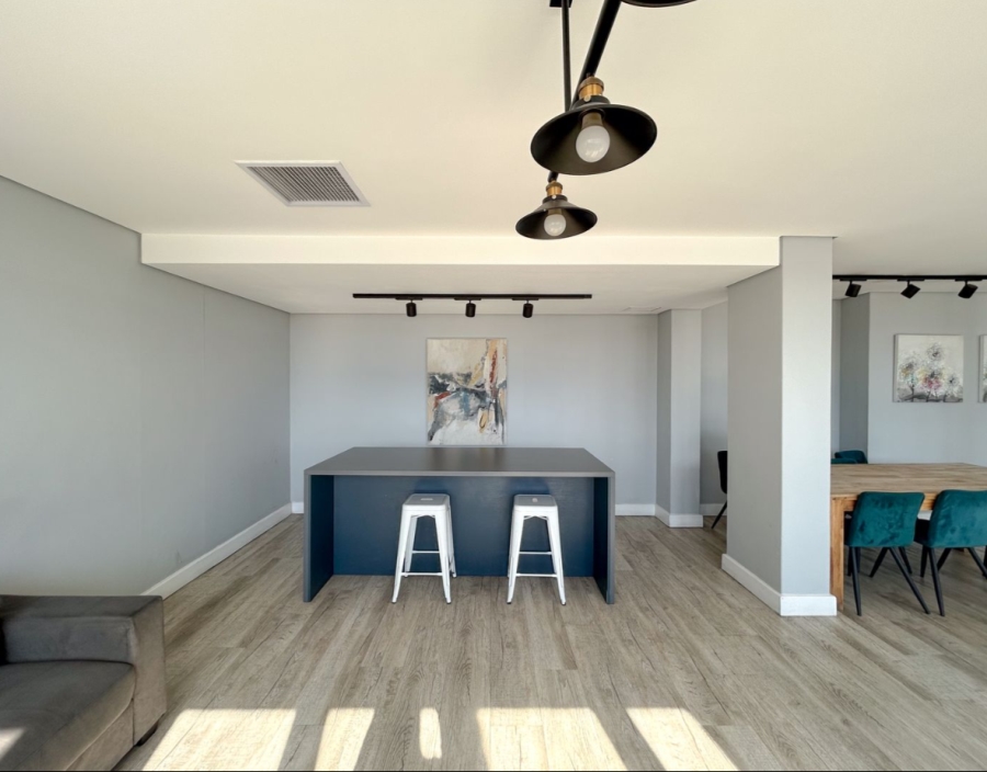 2 Bedroom Property for Sale in Woodstock Western Cape